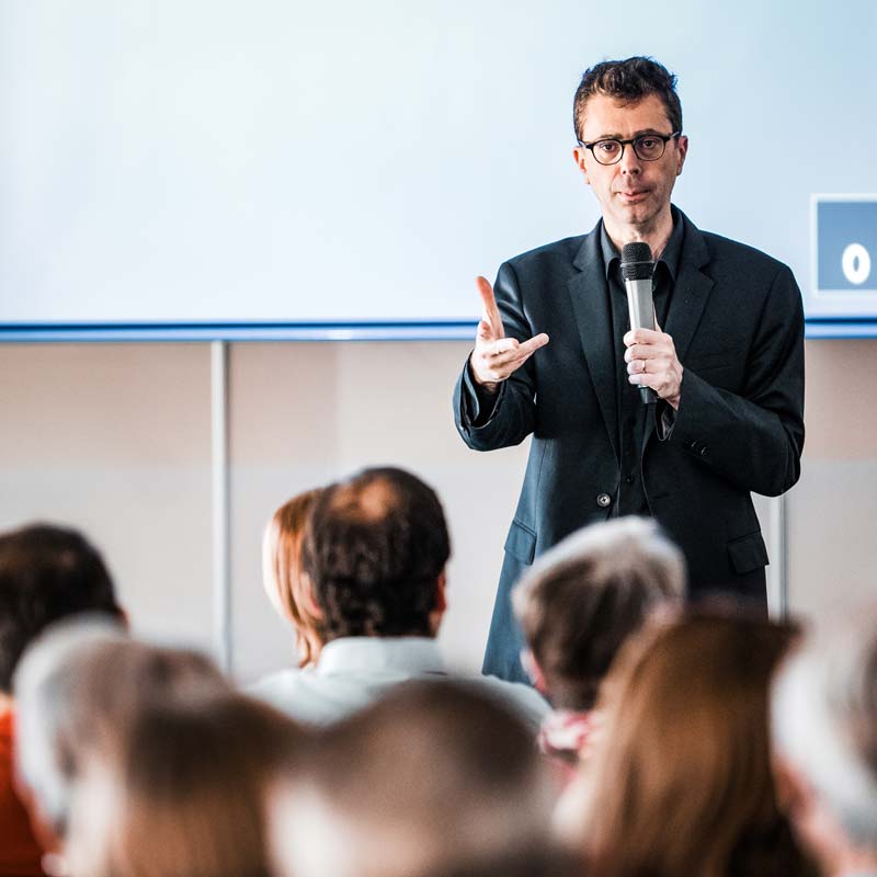 nicolas bouzou conférence